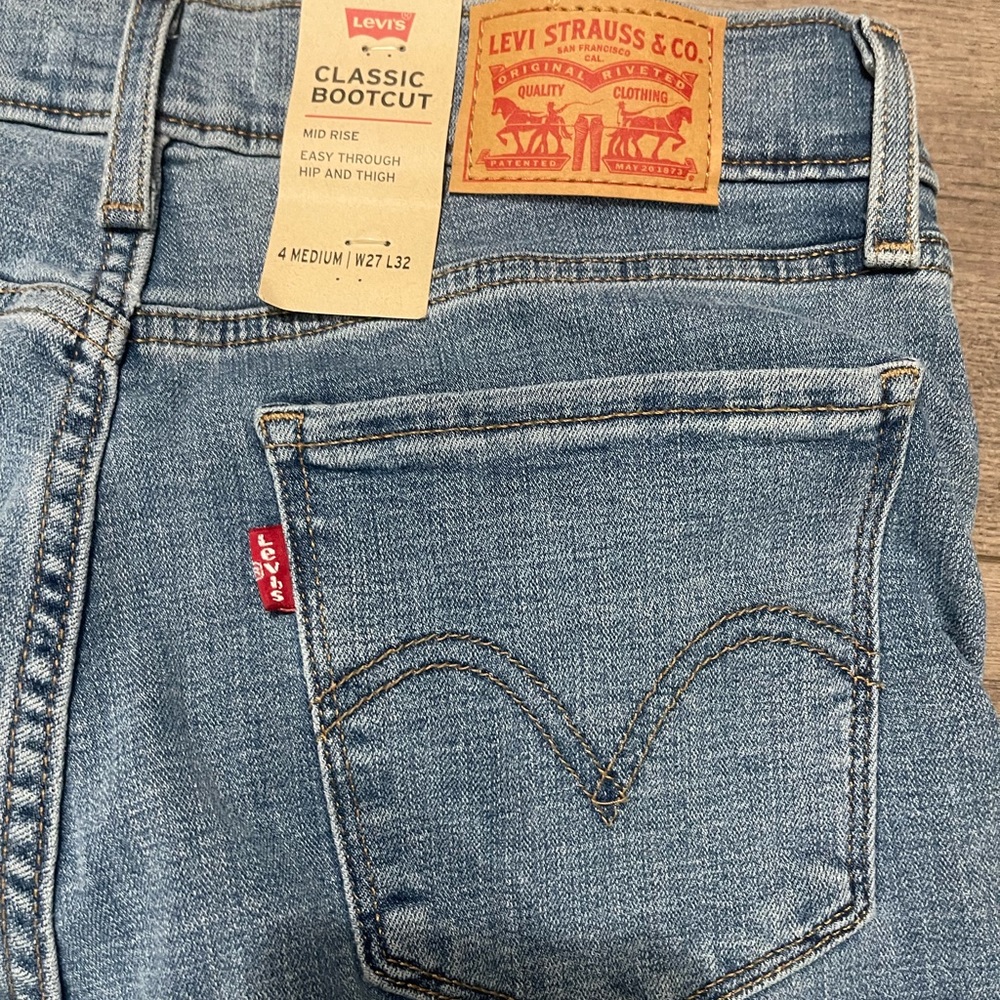 Levi’s Classic Bootcut Jeans